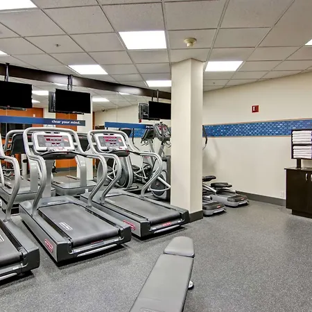 Hampton Inn & Suites By Hilton Calgary-Airport-2