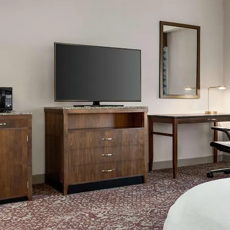 Hilton Garden Inn Louisville Downtown-2