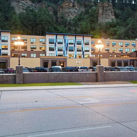 Tru By Hilton Deadwood-3