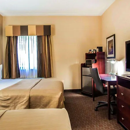 Quality Inn & Suites Peoria North-3