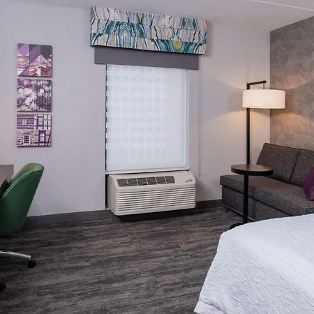 Hampton Inn & Suites Winston-Salem Downtown-3