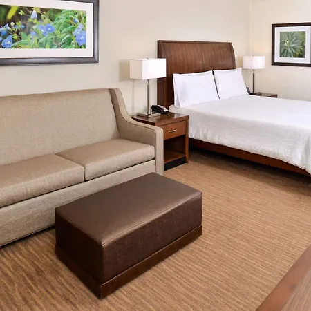 Hilton Garden Inn Addison-2