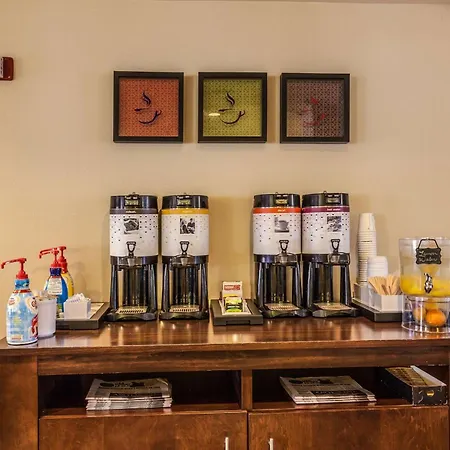 Hampton Inn Colorado Springs-Airport-2