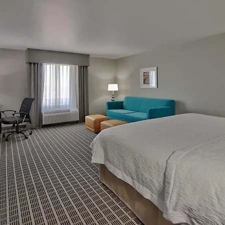Hampton Inn & Suites Albuquerque Airport-2