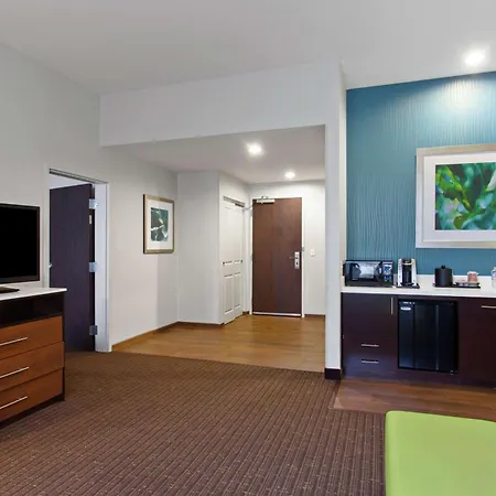 Hilton Garden Inn Victoria-3