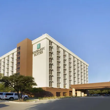 Embassy Suites By Hilton Dallas Market Center-3