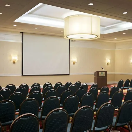 Embassy Suites Cleveland - Beachwood-3