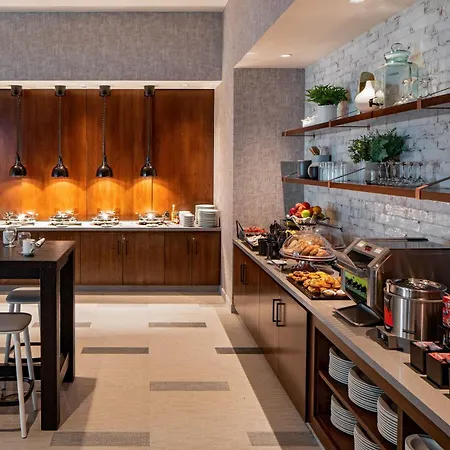 Hilton Garden Inn Austin University Capitol District-3