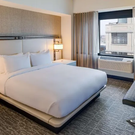 Doubletree By Hilton Hotel & Suites Jersey City-3