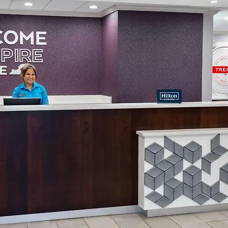 Hampton Inn & Suites Buffalo/Downtown-3
