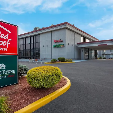 Red Roof Inn Painted Post-3
