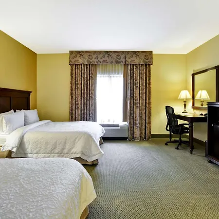 Hampton Inn & Suites North Charleston-University Boulevard-3