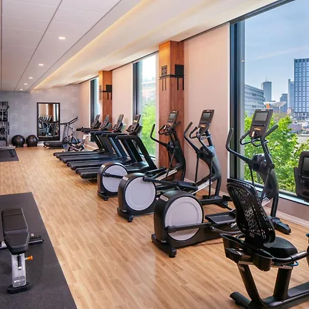 Hampton By Hilton At The Boston Seaport District-2