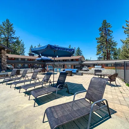 Blue Jay Lodge-3