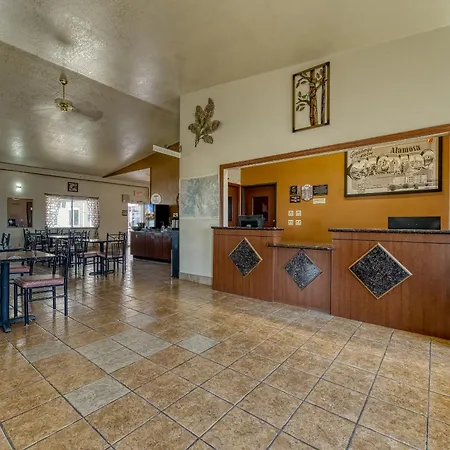 Super 8 By Wyndham Alamosa-3