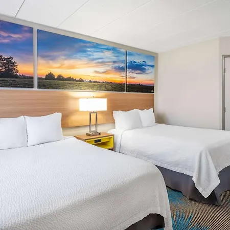 Days Inn By Wyndham Sioux Falls Airport-2