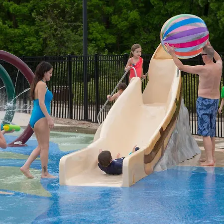 Williamsburg Woodlands Hotel & Suites, An Official Colonial Williamsburg Hotel-3
