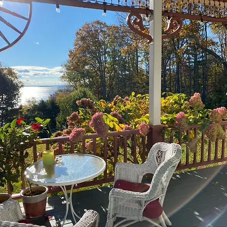 Victorian By The Sea-2