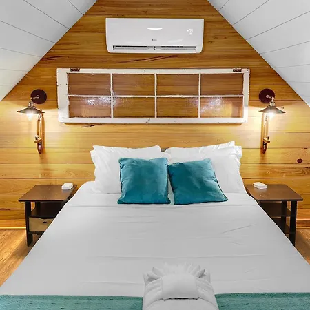 Cozy Island Cottage-2