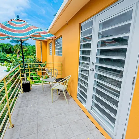 Casa De Amistad Guesthouse-3