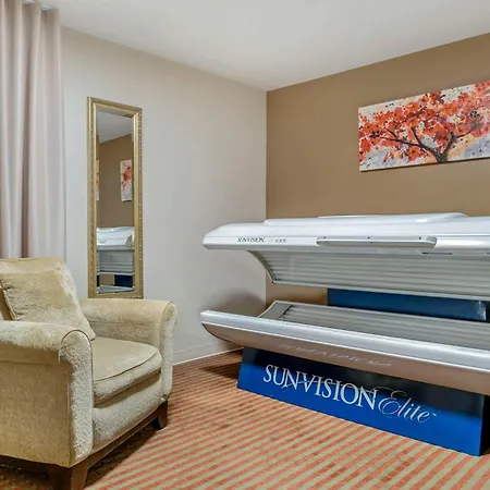 Quality Inn Saint Ignace I-75-2