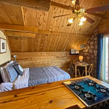 Sunny Acres Cabin-3