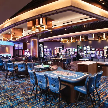 Enticing Stay At Strat Casino Strip Las Vegas-2