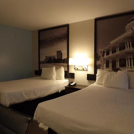 Super 8 By Wyndham Ocean Springs Biloxi-2