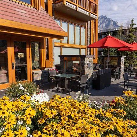 Moose Hotel And Suites-3