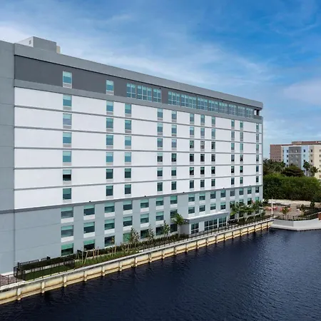 Home2 Suites By Hilton Miami Airport South Blue Lagoon-3