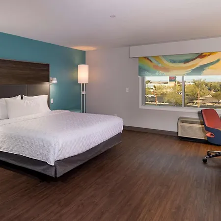 Tru By Hilton Phoenix Glendale Westgate-3