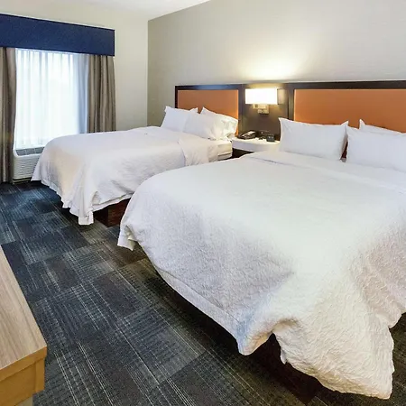 Hampton Inn & Suites Morgantown / University Town Centre-2