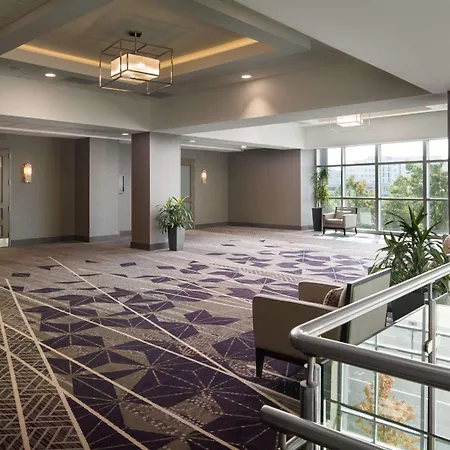 Embassy Suites By Hilton Charlotte Uptown-2