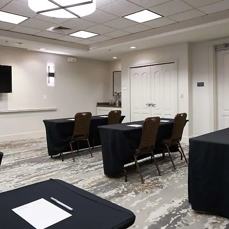 Hilton Garden Inn Evansville-3