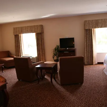 Hampton Inn Goshen-2