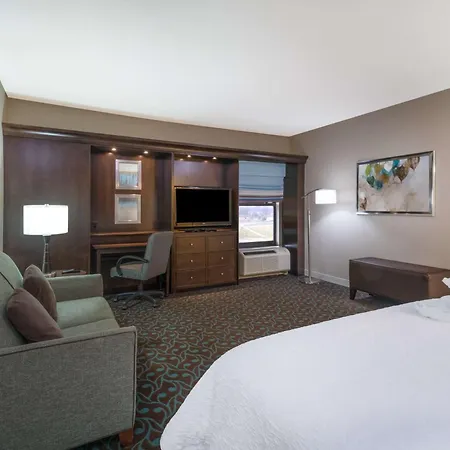 Hampton Inn Terre Haute-3