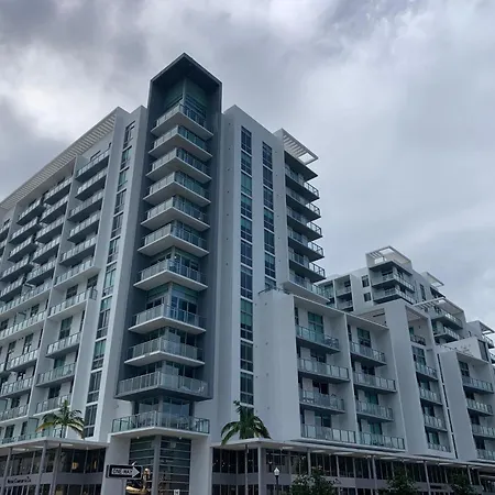 Luxury Oceanview Studio At Miami Design District-3