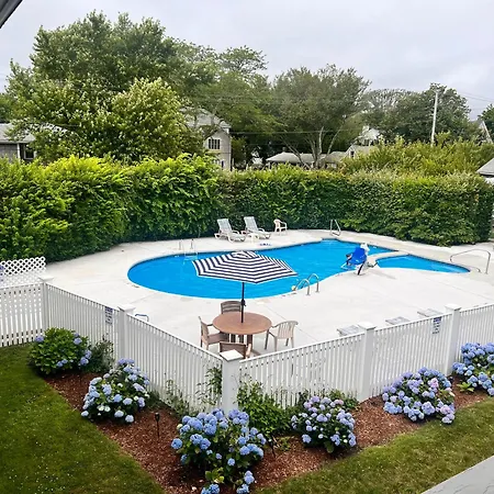 Edgartown Commons-2