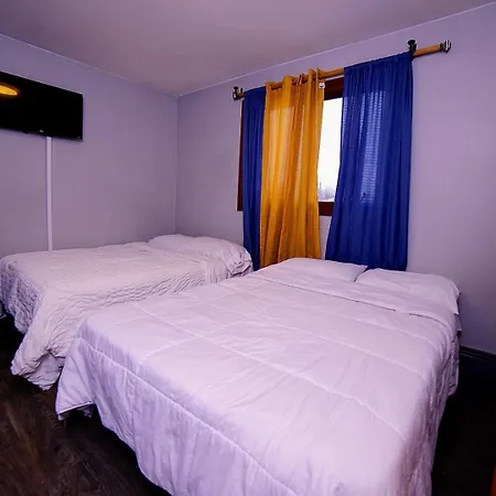 Cozy Private Room With Two Beds-2
