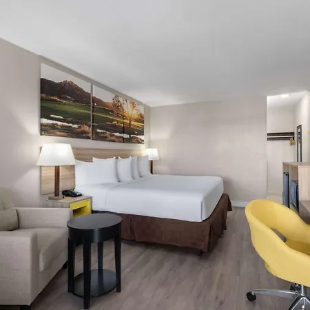 Days Inn By Wyndham Las Vegas Airport Near The Strip-3