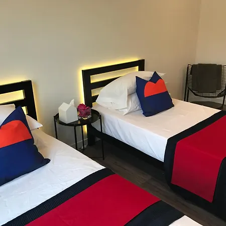 Modern Guesthouse Ironbound Newark With Kitchen-Fasttraintonyc-Onestoptoairport-3