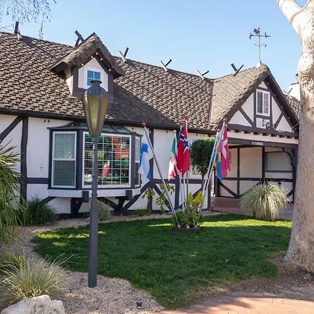 Solvang Inn & Cottages-3