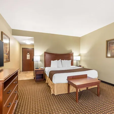 Best Western Plus Grand Island Inn And Suites-3