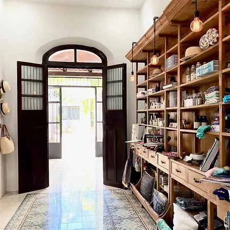The Diplomat Boutique Hotel-3