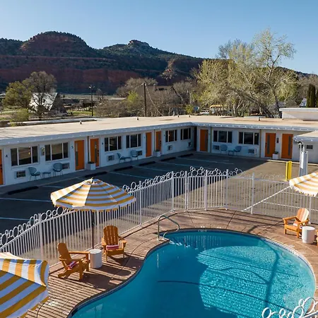 Quail Park Lodge-2