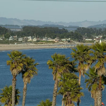 West Cliff Inn, A Four Sisters Inn-2