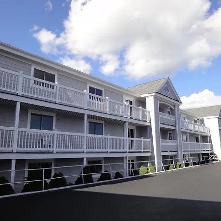 Hyannis Travel Inn-3