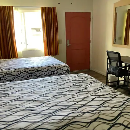 National 9 Motel-2
