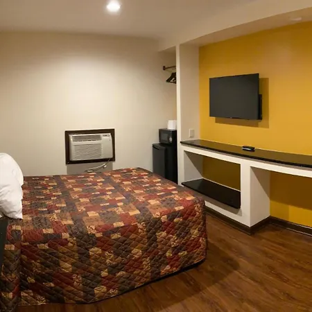 Budget Inn-2