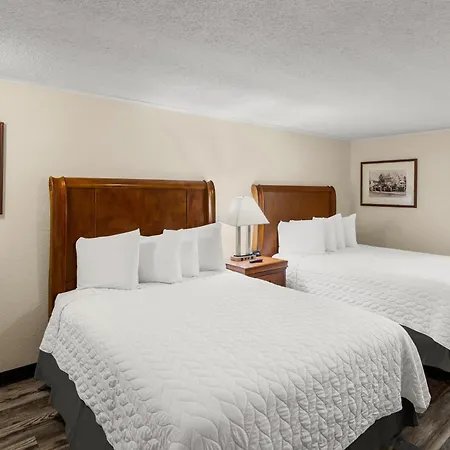 Knights Inn Ashland-2